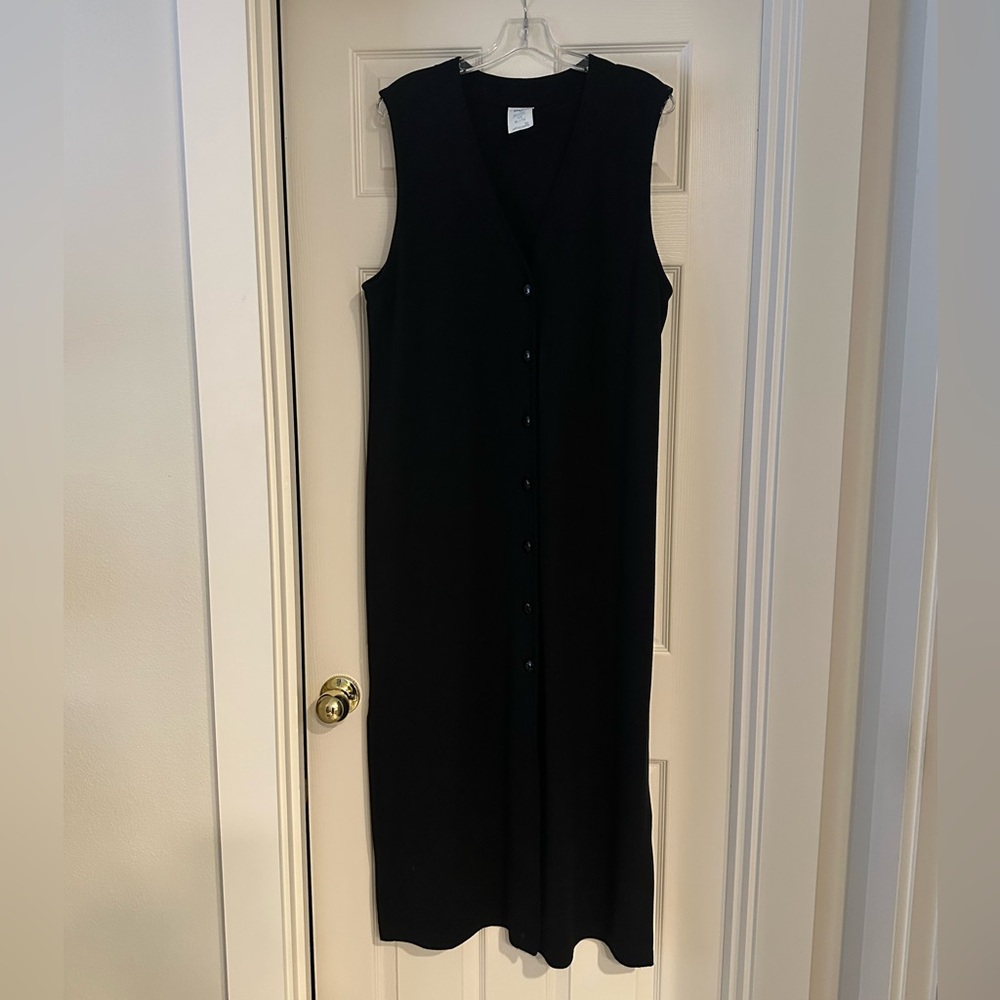 Weekenders Black Sleeveless Midi Dress